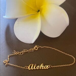 Gold 'Aloha' Bracelet